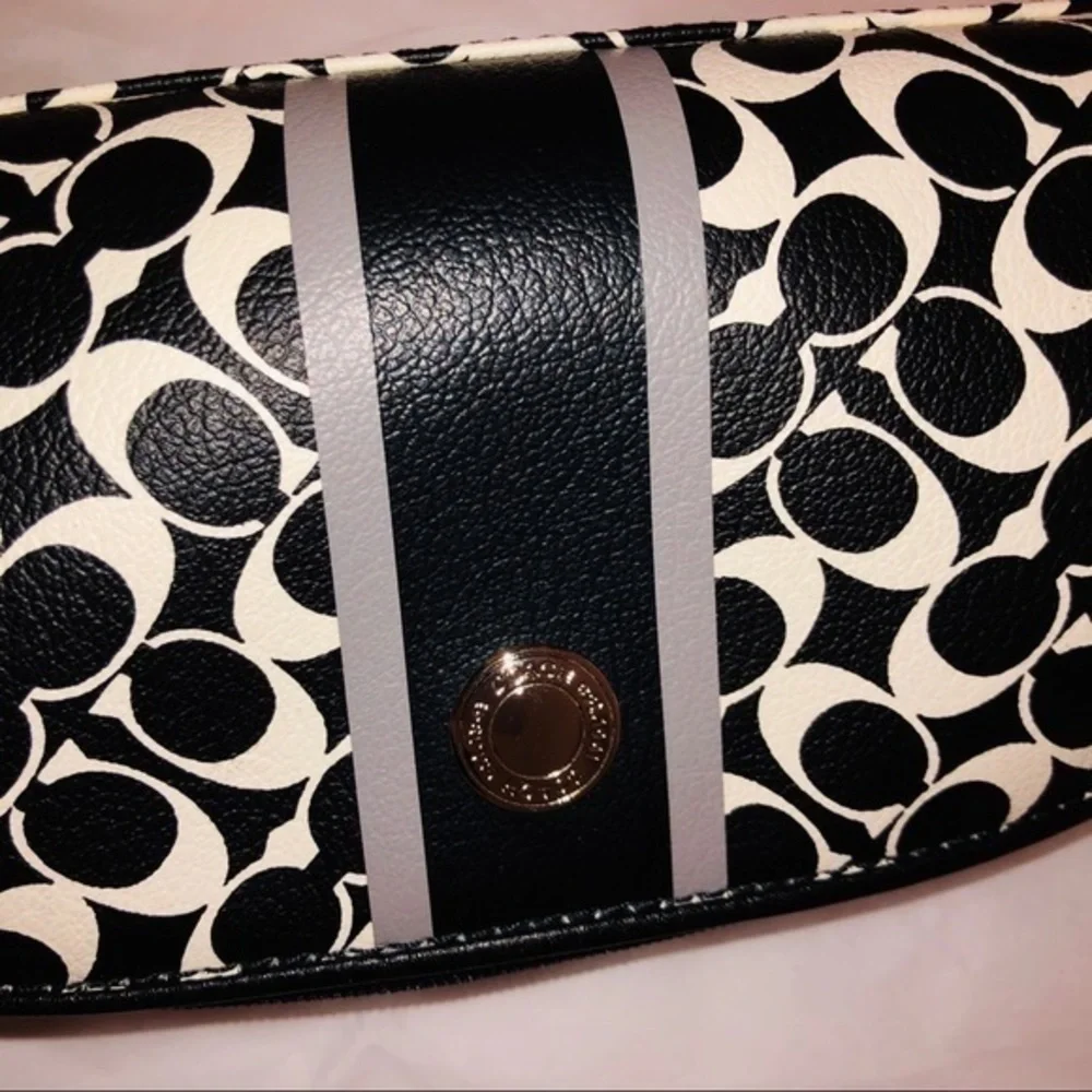 COACH y2k black white cosmetic makeup case